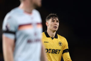 Who Will Win the London Derby? West Ham and Crystal Palace Clash Over 25-Year-Old Striker!