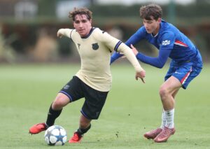 “Will Barcelona Secure Their La Masia Midfield Gem? Contract Talks Loom Amid European Interest