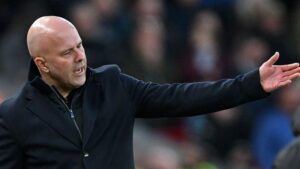 Analyzing Arne Slot’s Tactical Tweaks and Fan Frustrations at Liverpool