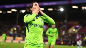 Instant Score Updates, Key Moments, and Expert Analysis!