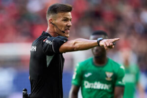 Will Tactical Mastery or Fluid Attack Prevail at the Coliseum Alfonso Pérez?