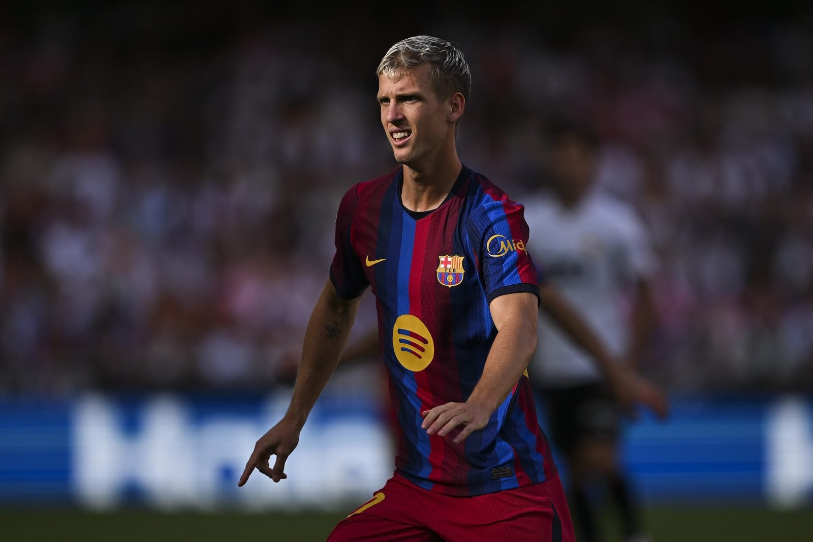 Barcelona attacking midfielder seeking more playing time under Flick as Bayern Munich prepare transfer push