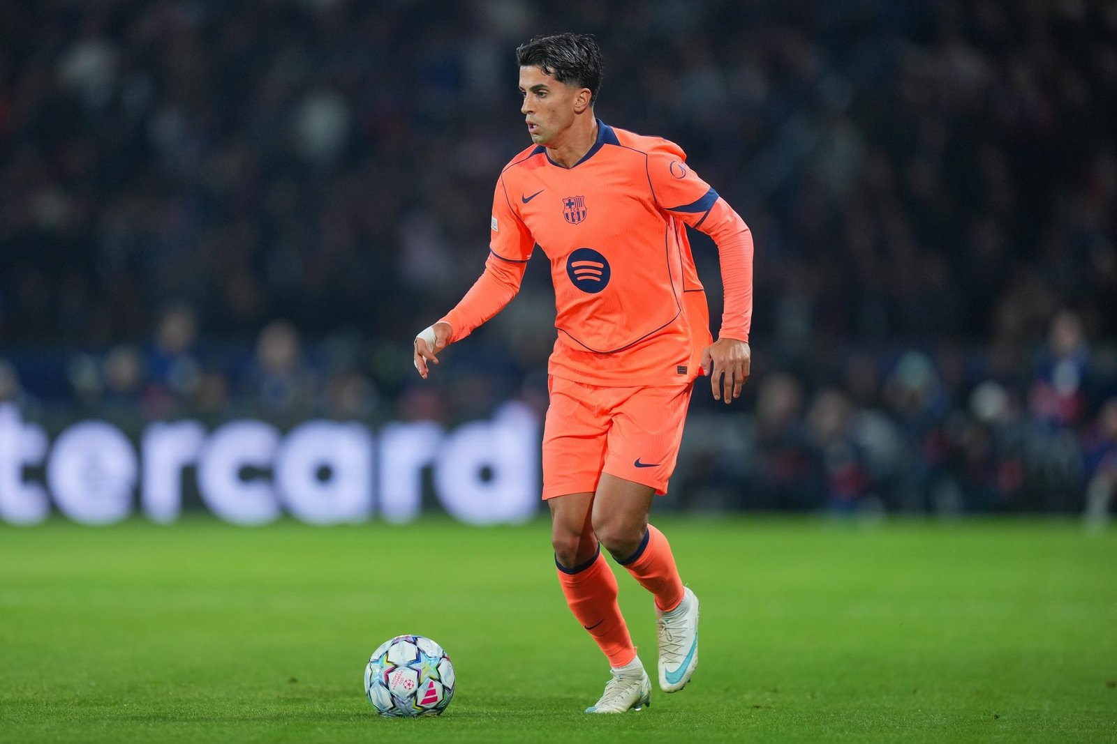 Barcelona star opens up on facing close friend Bernardo Silva in El Clasico: ‘Who would have imagined’