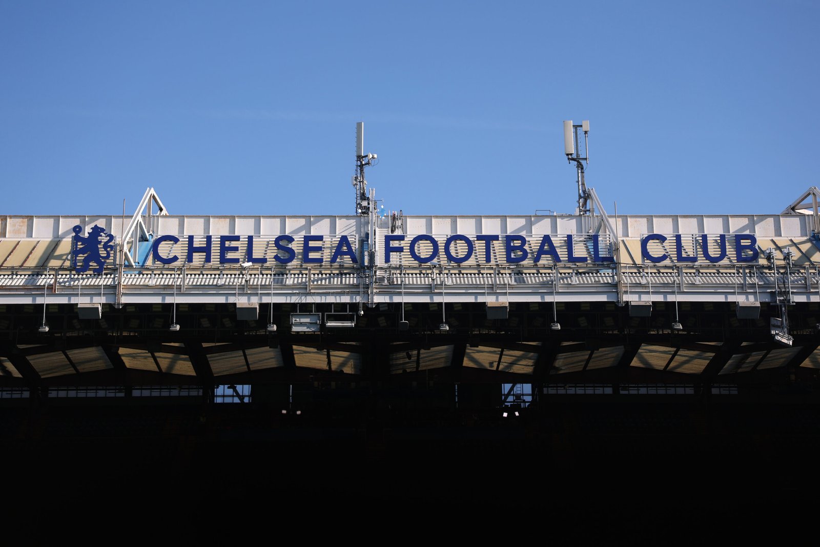 Chelsea and Man Utd kick off bumper Saturday of Premier League action