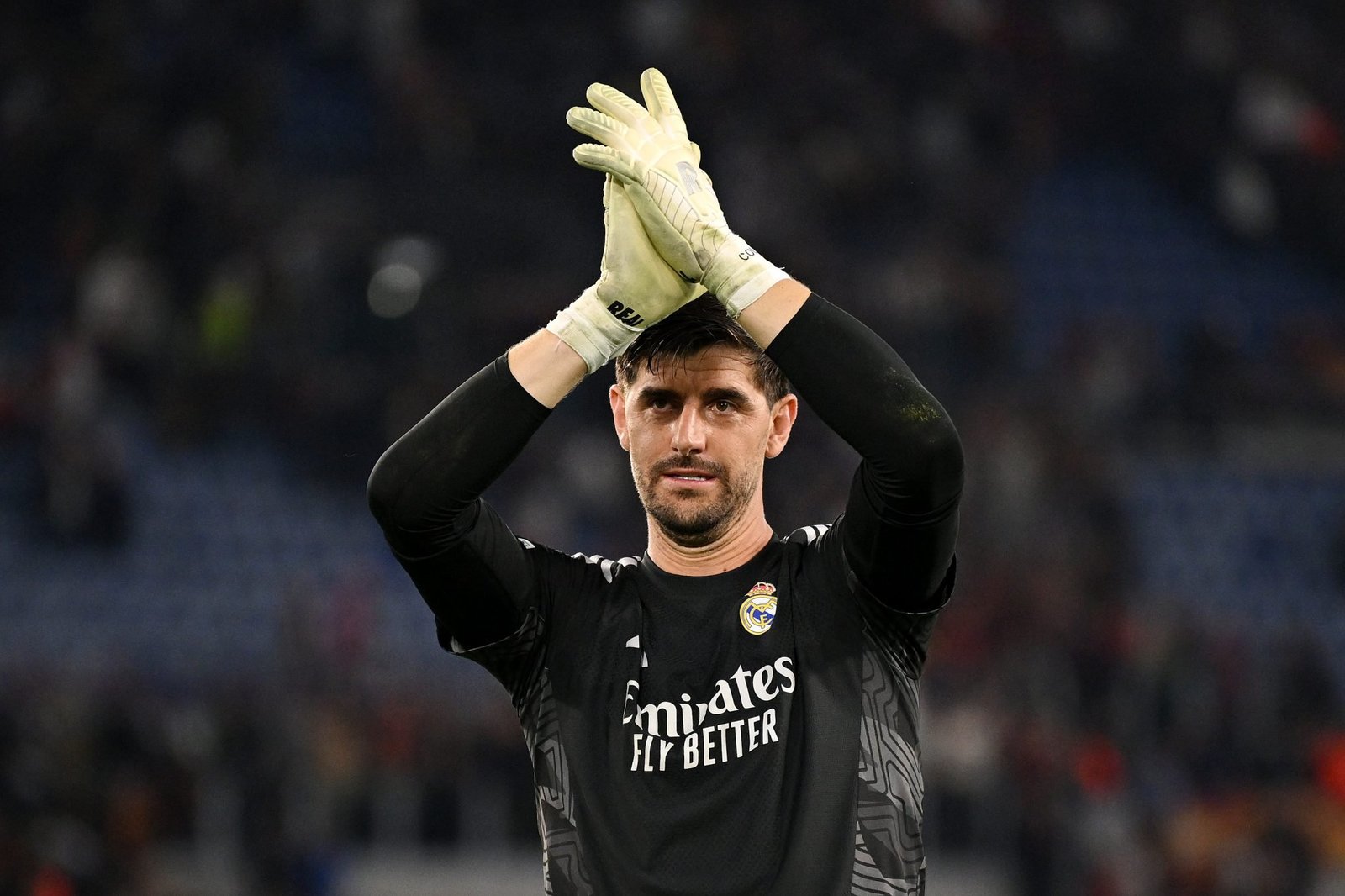 Confirmed: Real Madrid suffer major last-minute blow as Thibaut Courtois ruled out of El Clasico