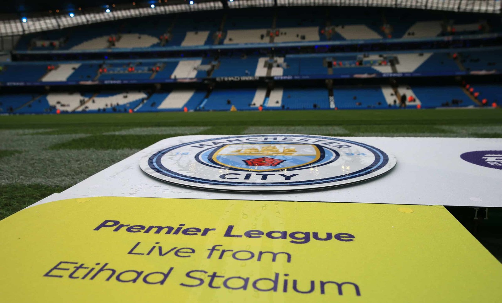 “I feel sorry for the players” – Former Liverpool midfielder defends Manchester City stars