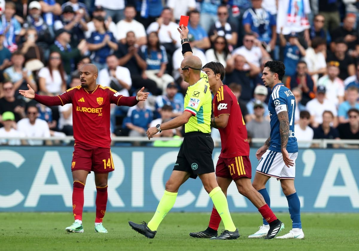 Malen on Bellingham reunion and Como red card: ‘One of the most stressful experiences’