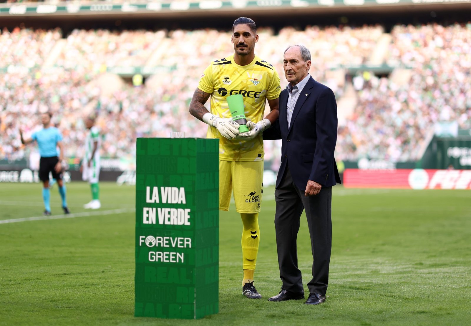 Real Betis star sends warning to Barcelona ahead of La Liga clash: ‘Every match is a different story’