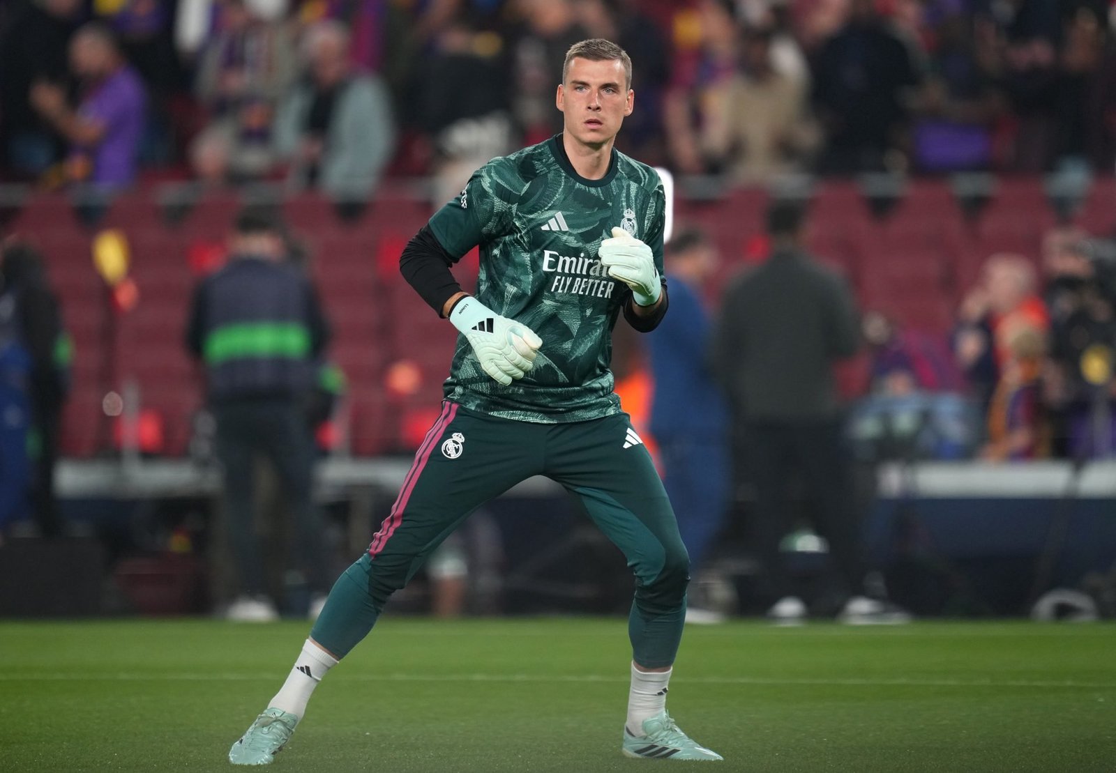 Real Madrid rejected offers for fringe star who believes he is not inferior to Mourinho’s untouchable starter